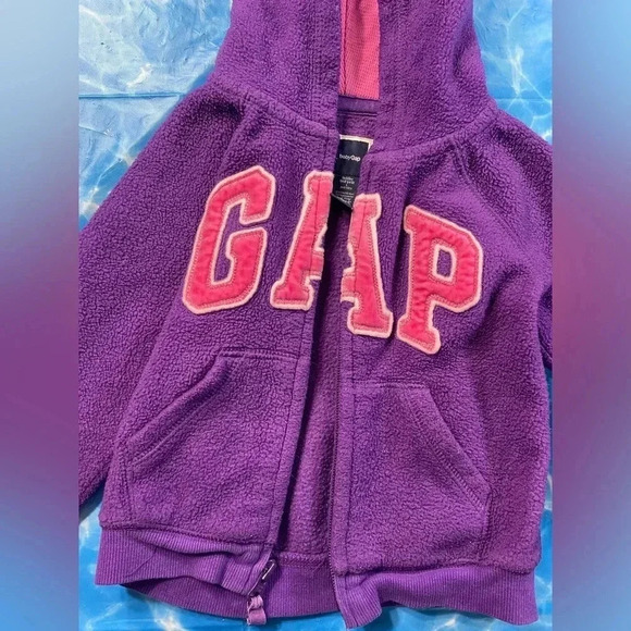 Gap - Toddler Hoodie / Sweater  - Size 3 - Picture 3 of 5